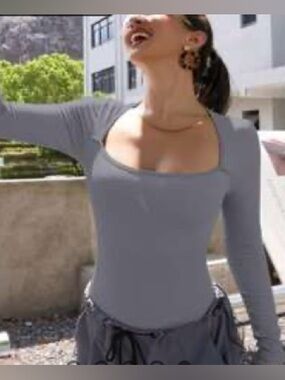 Long Sleeve Square Neck Bodysuit - Gray